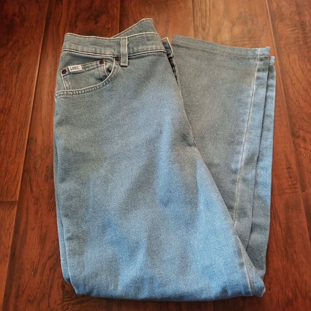 Women's Straight Leg Lee Jeans
